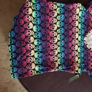 Multi colored skulls top